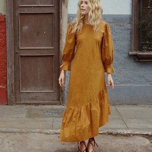 Doen Crew Neck Midi Length Dress